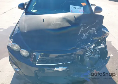 2016 Chevrolet Sonic Lt Auto z USA, uszkodzony, nr VIN 1G1JC5SH7G4130512